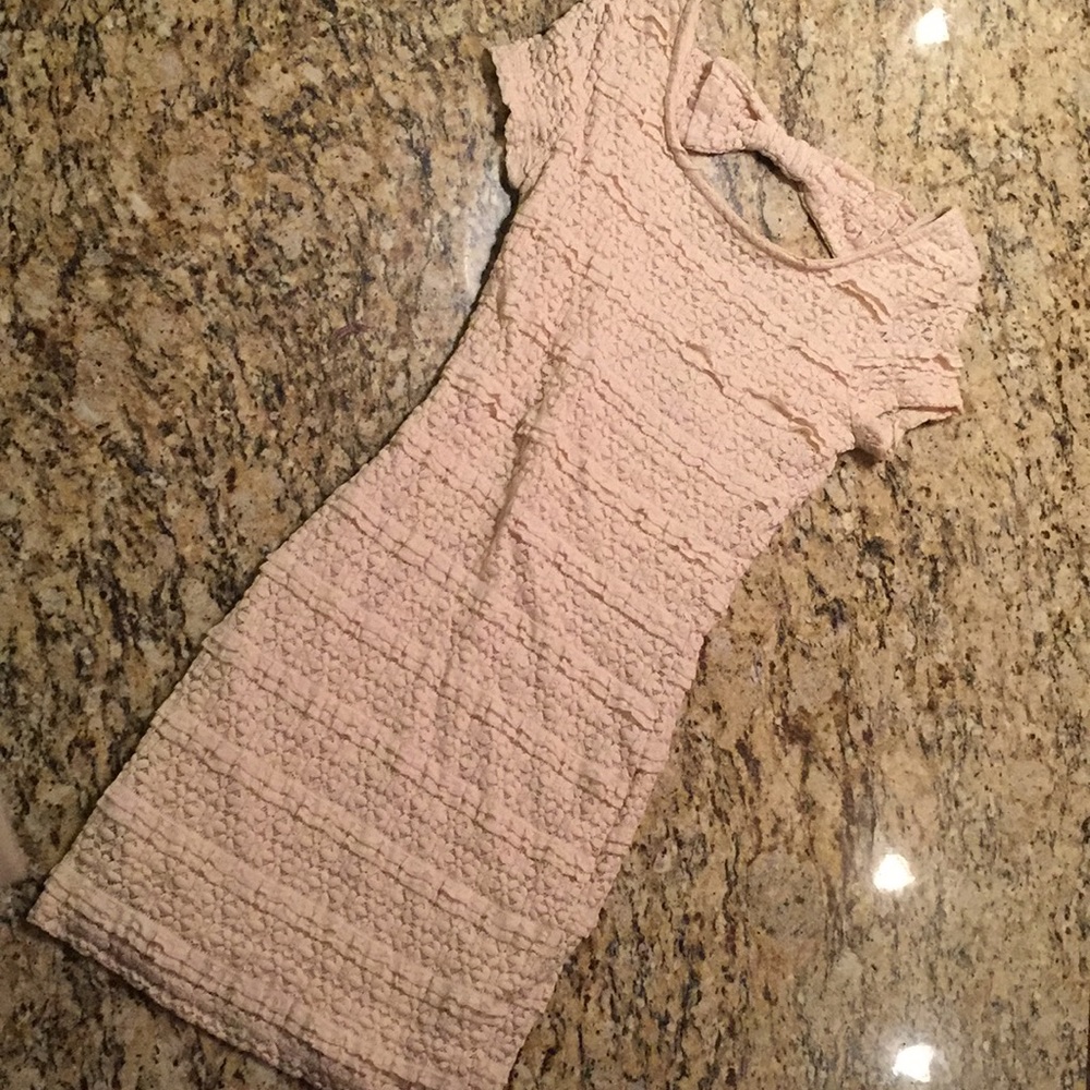 Forever XXI Baby Pink Lace Dress